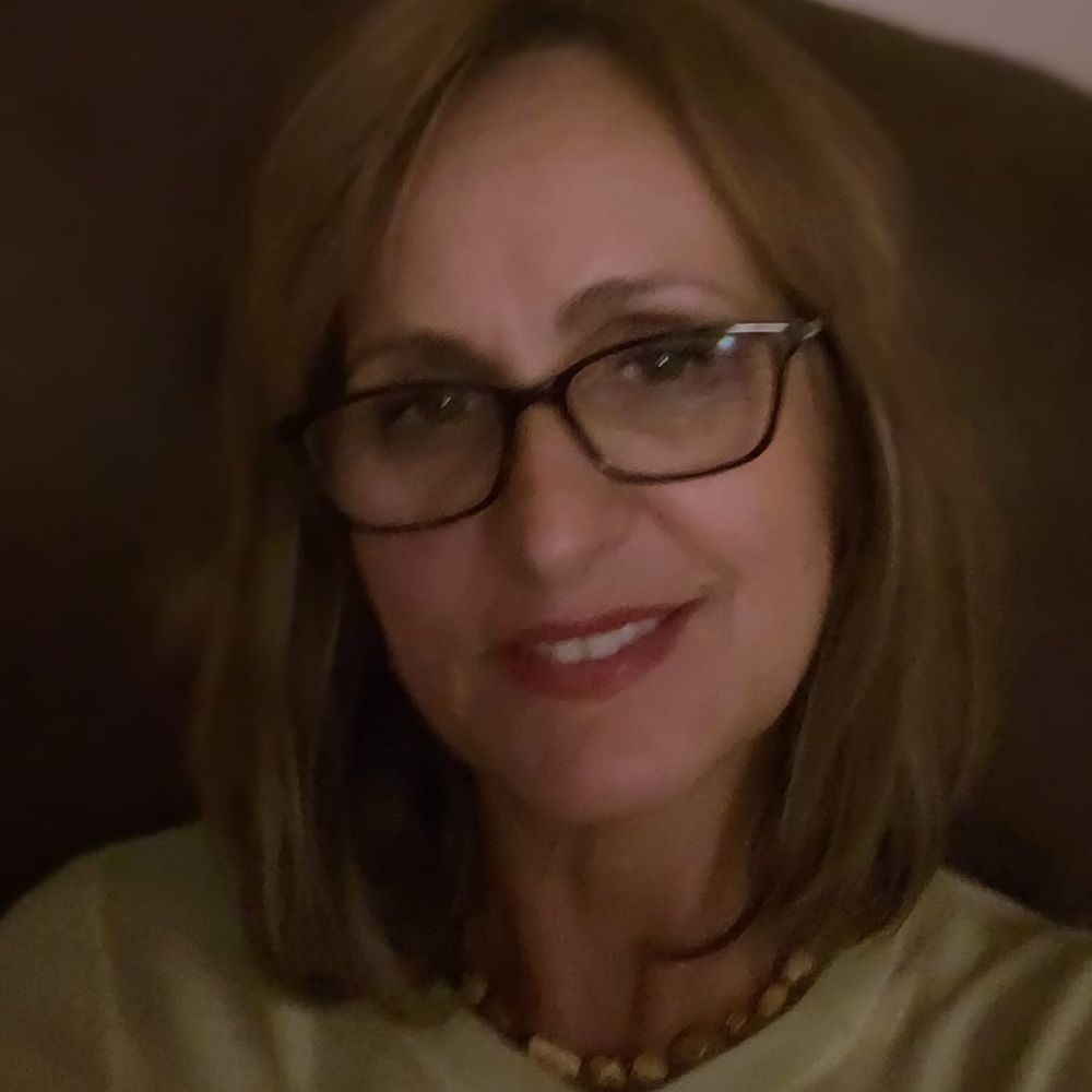 Meet your Posher, Magdalena